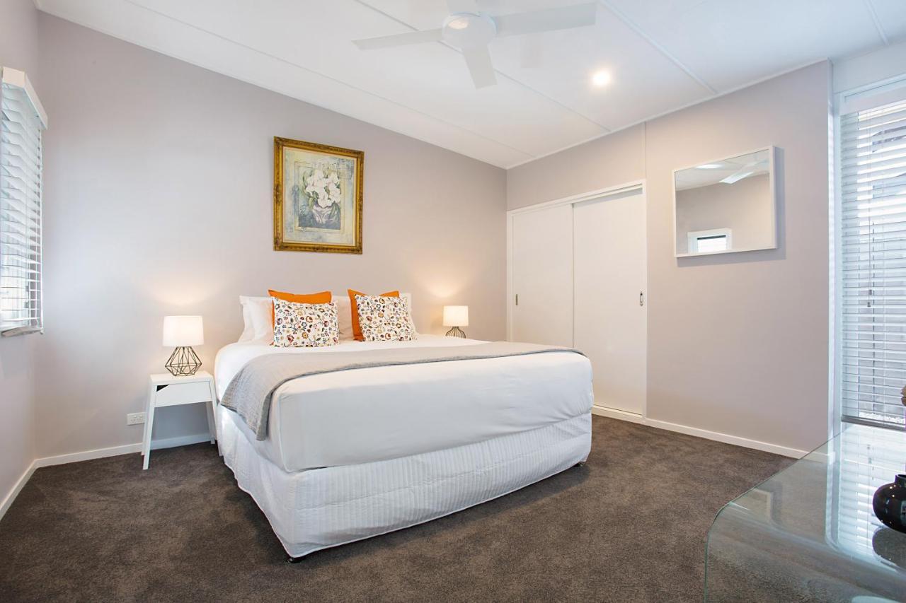 Villa Incredible Value - Perfect For Large Families Gold Coast Exterior foto
